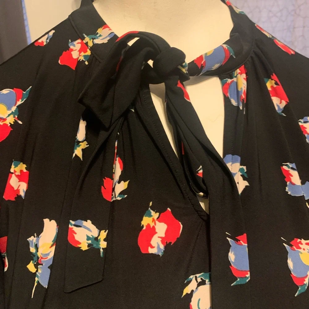 Plus blouse - Picture 3 of 5
